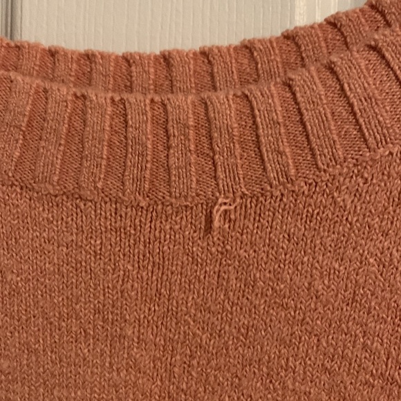 Hollister Knit Coral Sweater - Picture 3 of 4